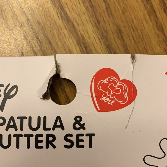 Disney Spatula & Cookie Cutter Set - Picture 7 of 8